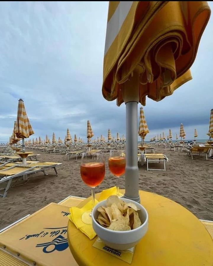 Foscolo Sunset House Apartment Lido di Jesolo Luaran gambar
